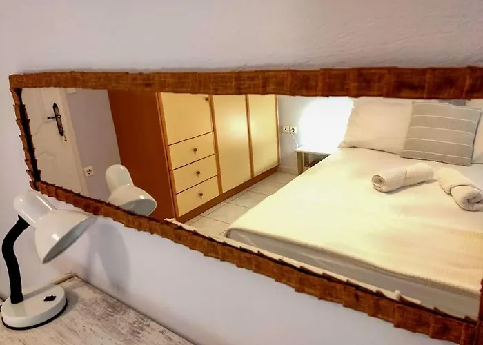 Appartement Nestor Apartment-near Historical Centre