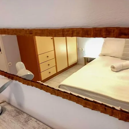 Appartement Nestor Apartment-near Historical Centre