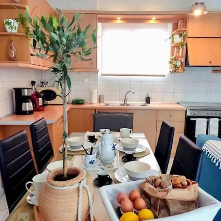 Nestor Apartment-near Historical Centre Kalamata