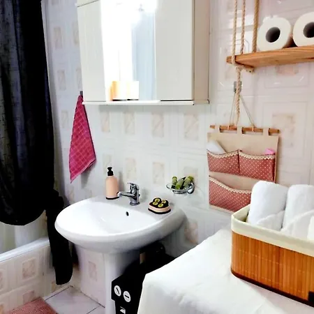 Nestor Apartment-near Historical Centre Apartment *